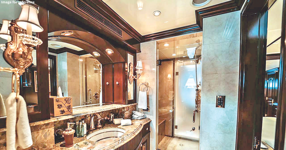 FROM BATHROOMS TO GLAMOUR ROOMS